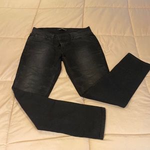 Levi’s 524 jeans